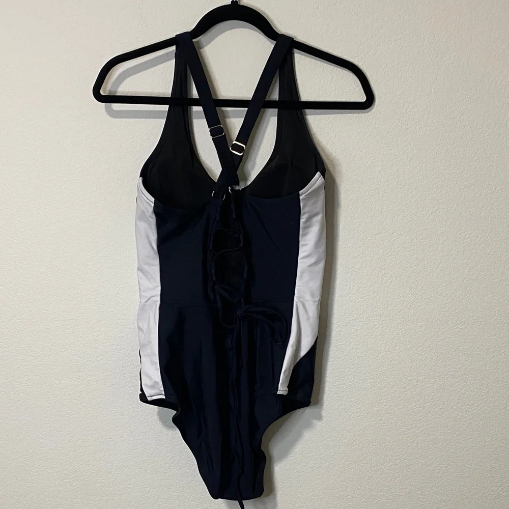 Women’s Black and White One-Piece Swimsuit Swimwear Bathing Suit Athletic - Picture 2 of 4